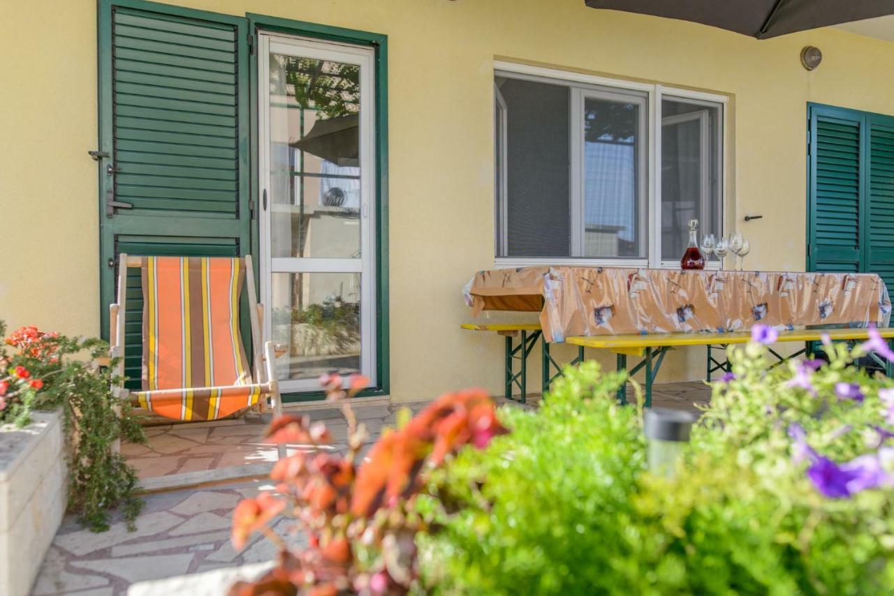 Green Garden House Kastela Exterior photo